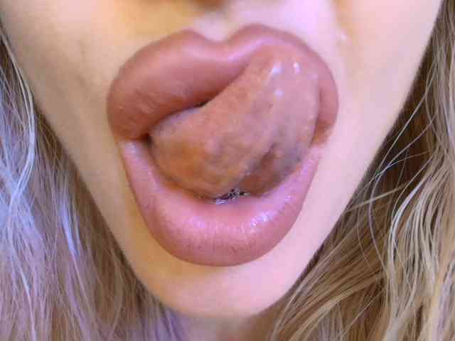 Liliiaxxx webcam