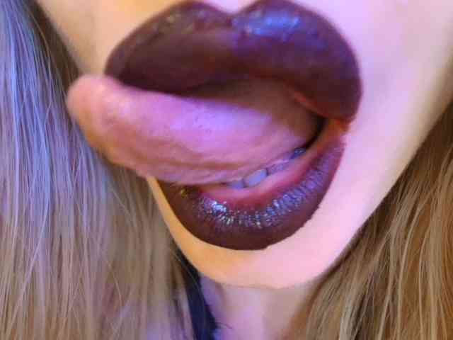 Liliiaxxx webcam