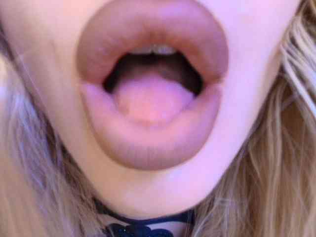 Liliiaxxx webcam