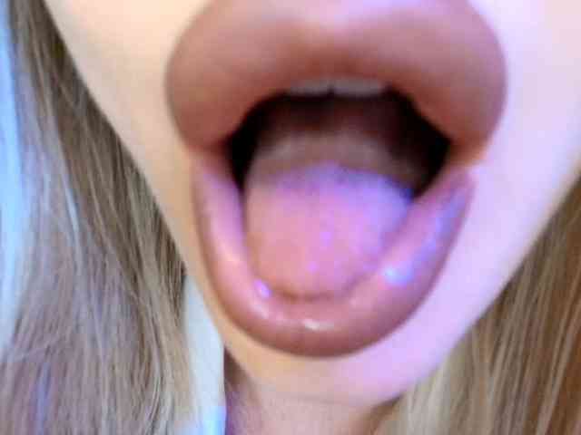 Liliiaxxx webcam