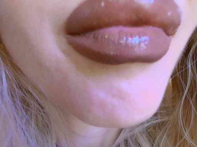 Liliiaxxx webcam