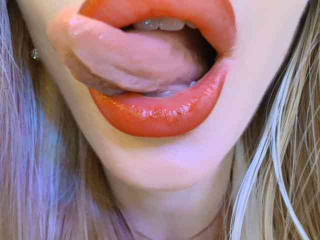 Liliiaxxx webcam