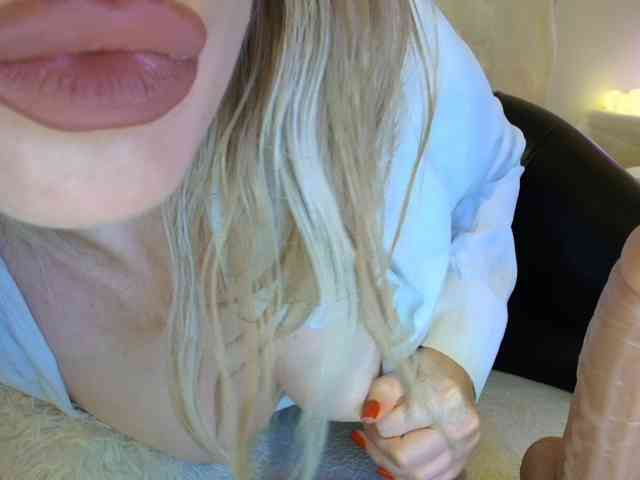 Liliiaxxx webcam