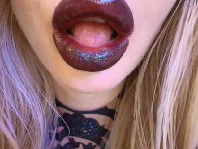 Liliiaxxx webcam