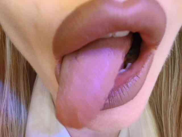 Liliiaxxx webcam