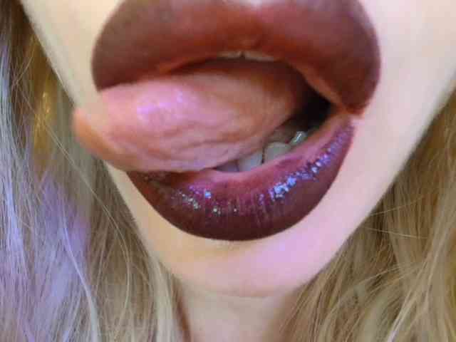 Liliiaxxx webcam