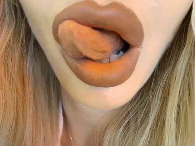 Liliiaxxx webcam