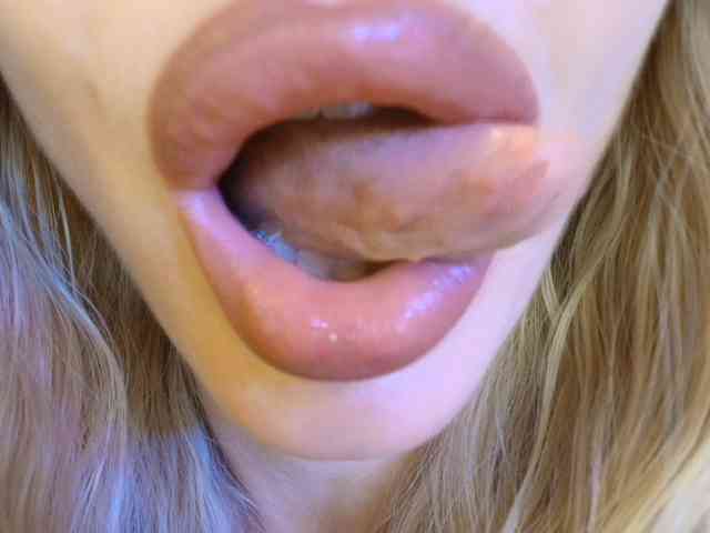 Liliiaxxx webcam