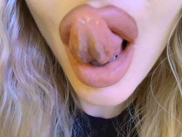 Liliiaxxx webcam