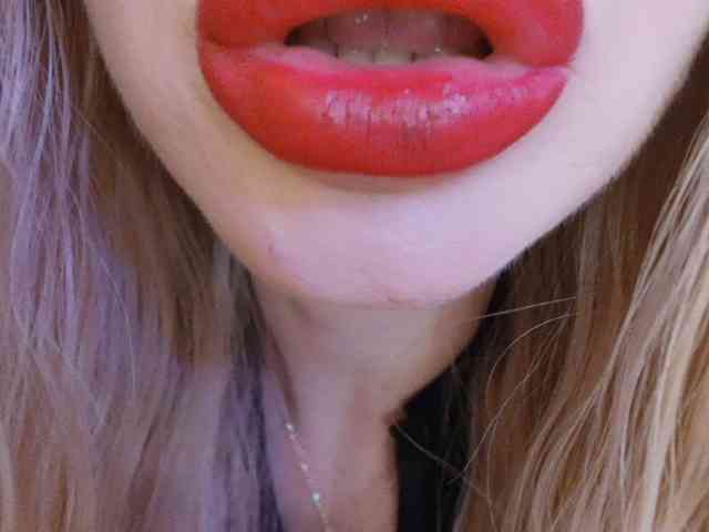 Liliiaxxx webcam