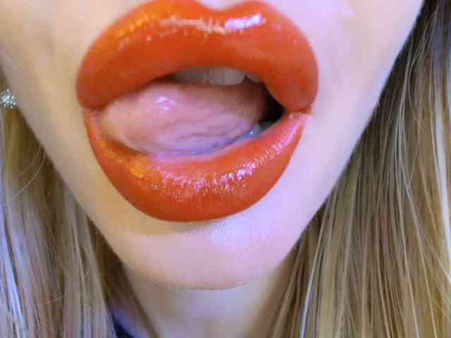 Liliiaxxx webcam