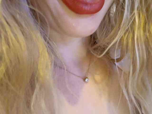 Liliiaxxx webcam