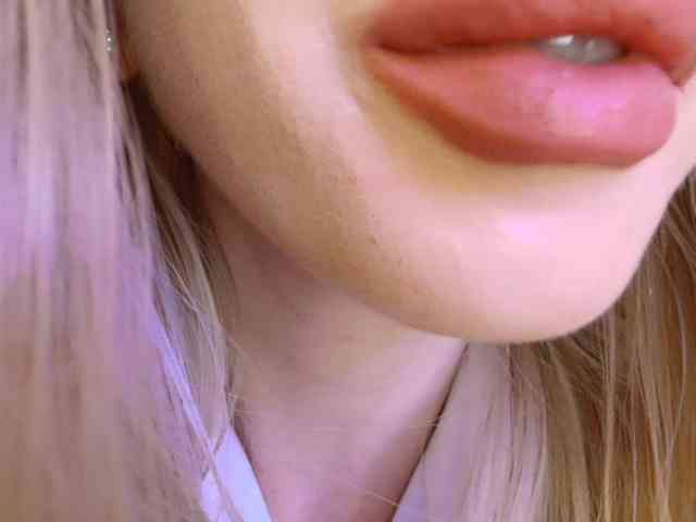 Liliiaxxx webcam
