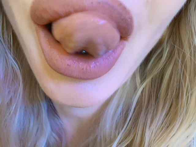 Liliiaxxx webcam