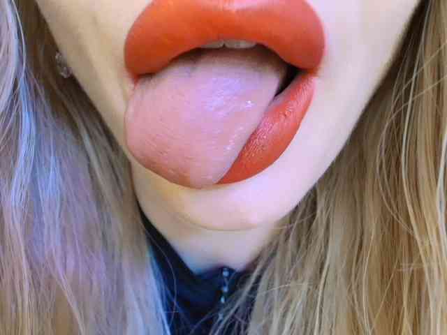 Liliiaxxx webcam
