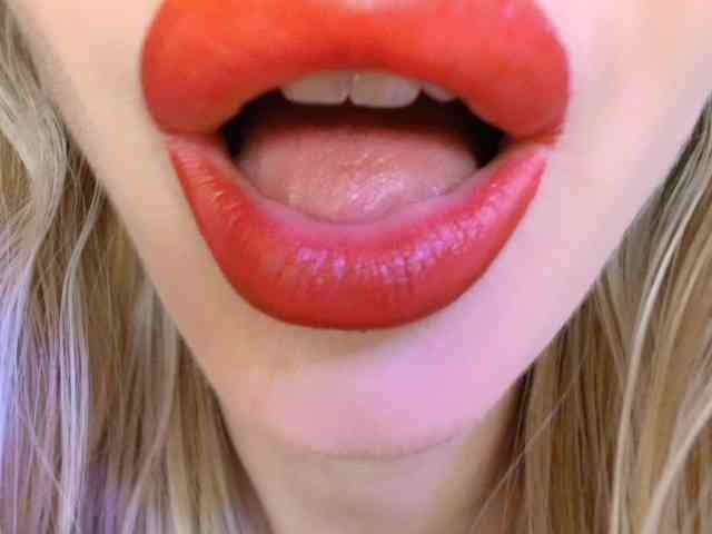 Liliiaxxx webcam