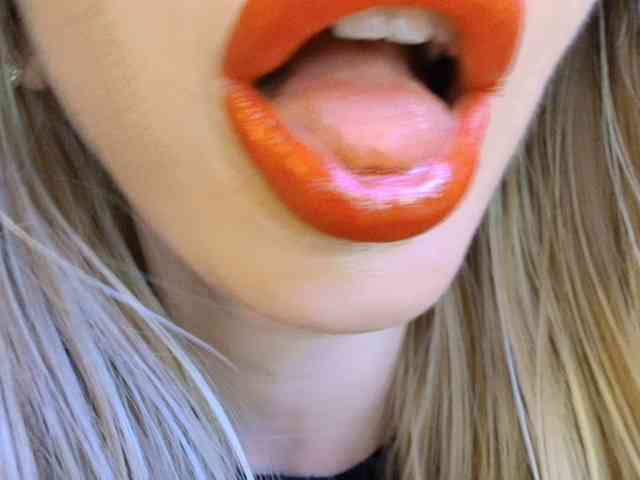 Liliiaxxx webcam
