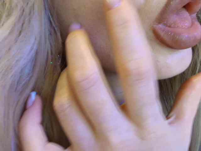 Liliiaxxx webcam