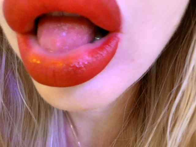 Liliiaxxx webcam