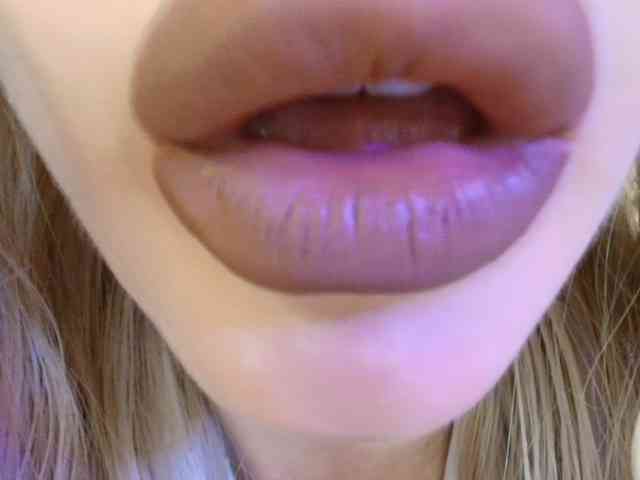 Liliiaxxx webcam