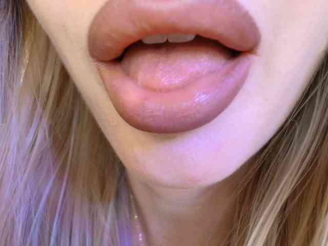 liliiaxxx's live room