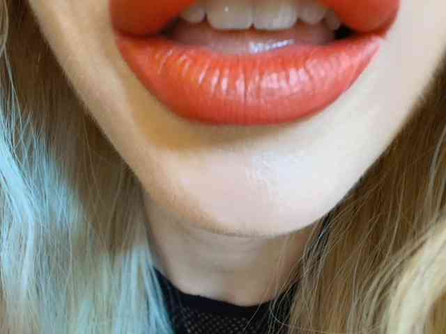 Liliiaxxx webcam