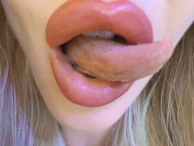 Liliiaxxx webcam