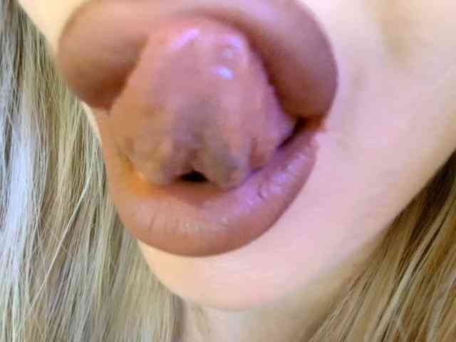 Liliiaxxx webcam