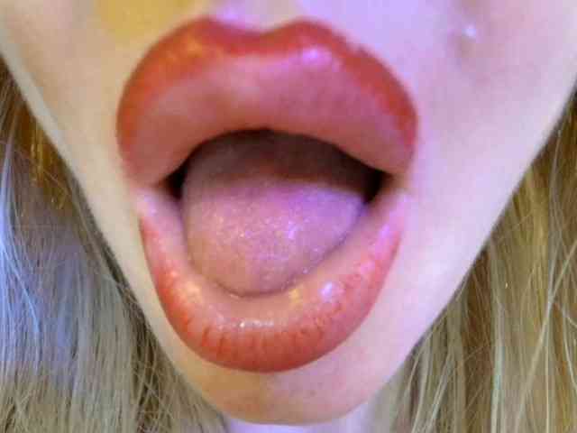 Model: Politexxx
