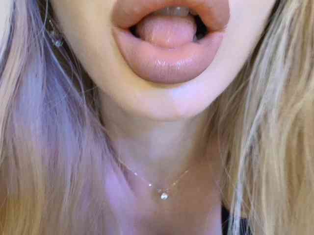 Liliiaxxx webcam