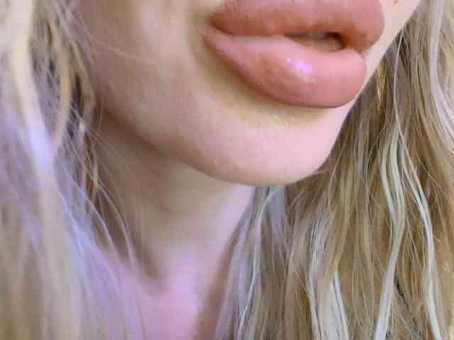 Liliiaxxx webcam