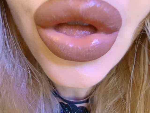 Liliiaxxx webcam