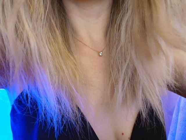Liliiaxxx webcam