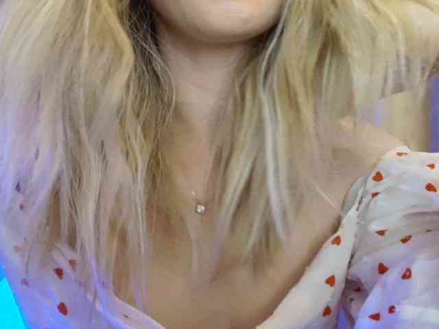 Liliiaxxx webcam