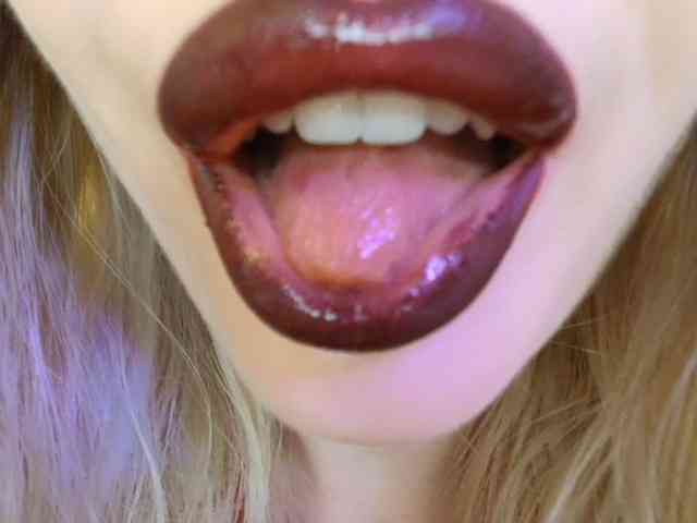 Liliiaxxx webcam