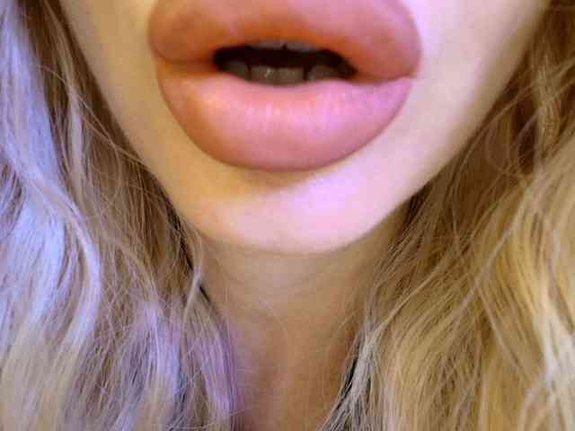 Liliiaxxx webcam