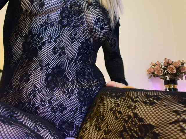 Liliiaxxx webcam
