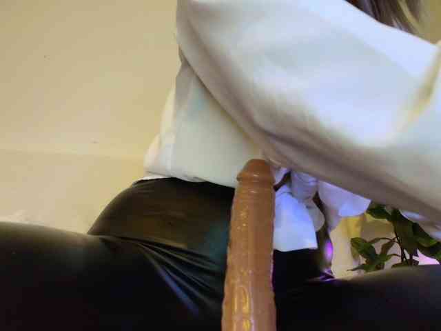 Liliiaxxx webcam