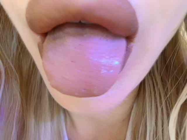 Liliiaxxx webcam