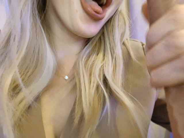 Liliiaxxx webcam