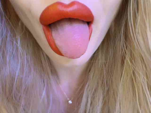 Liliiaxxx webcam