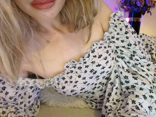 Liliiaxxx webcam