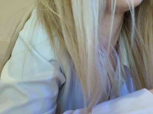 Liliiaxxx webcam