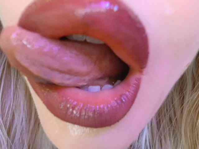 Liliiaxxx webcam