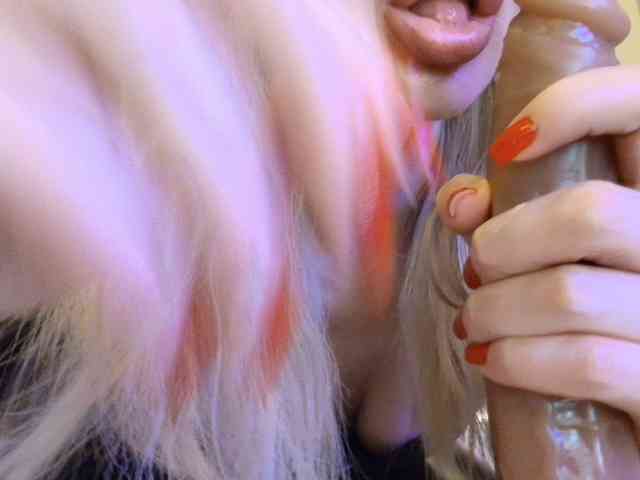 Liliiaxxx webcam
