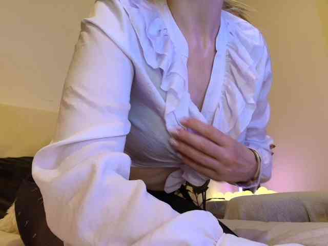 Liliiaxxx webcam
