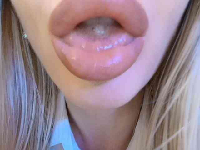 Liliiaxxx webcam