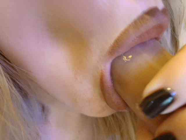 Liliiaxxx webcam
