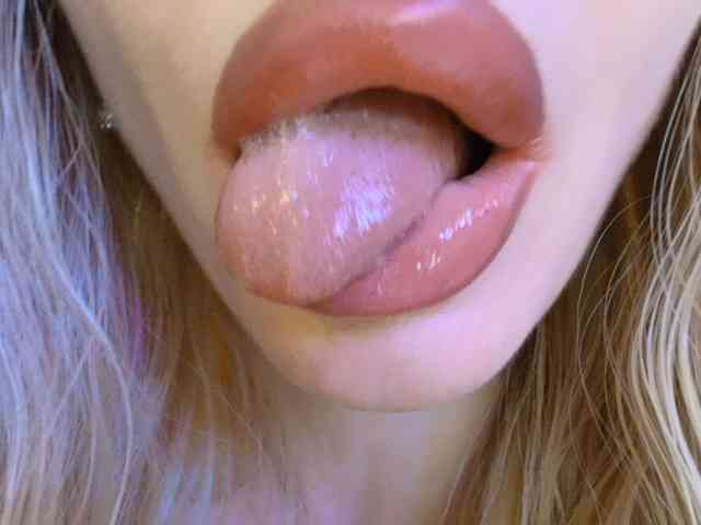 Liliiaxxx webcam