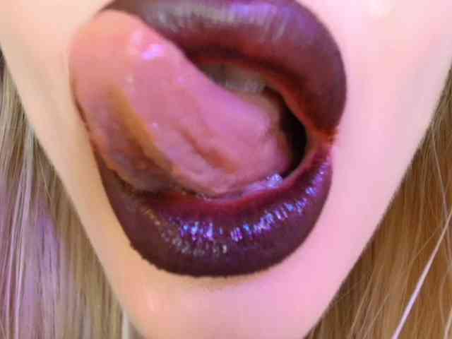 Liliiaxxx webcam
